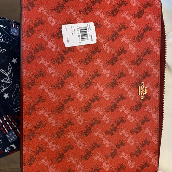 NWT!RARE! COACH HORSE AND CARRIAGE SIGNATURE PRINT RED LAPTOP TABLET MEN & WOMEN - Picture 7 of 7